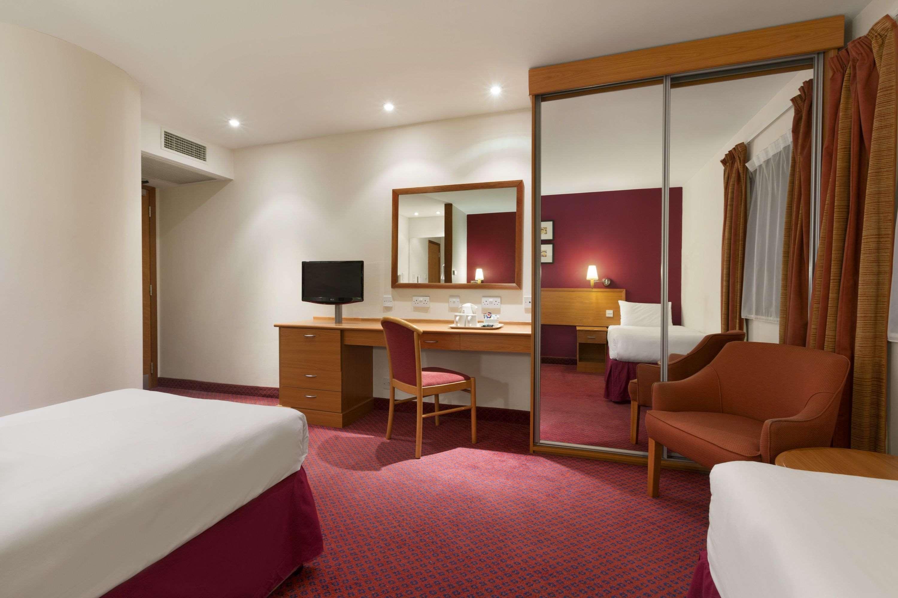 Days Inn Stevenage North Baldock Buitenkant foto